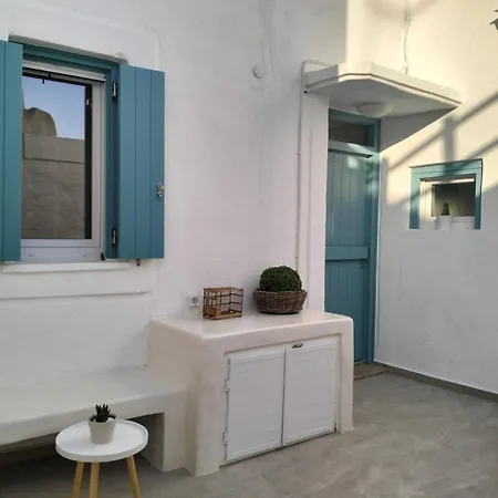 Casa Di Pietra Ano Syros